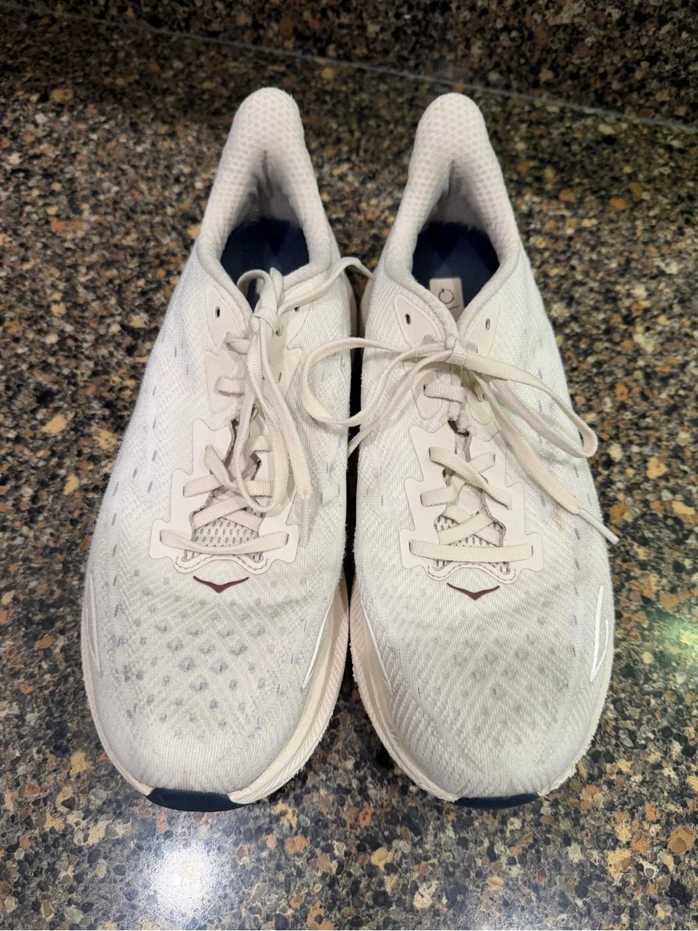 HOKA mens 10  White Running Shoes - Lightweight Cushioning